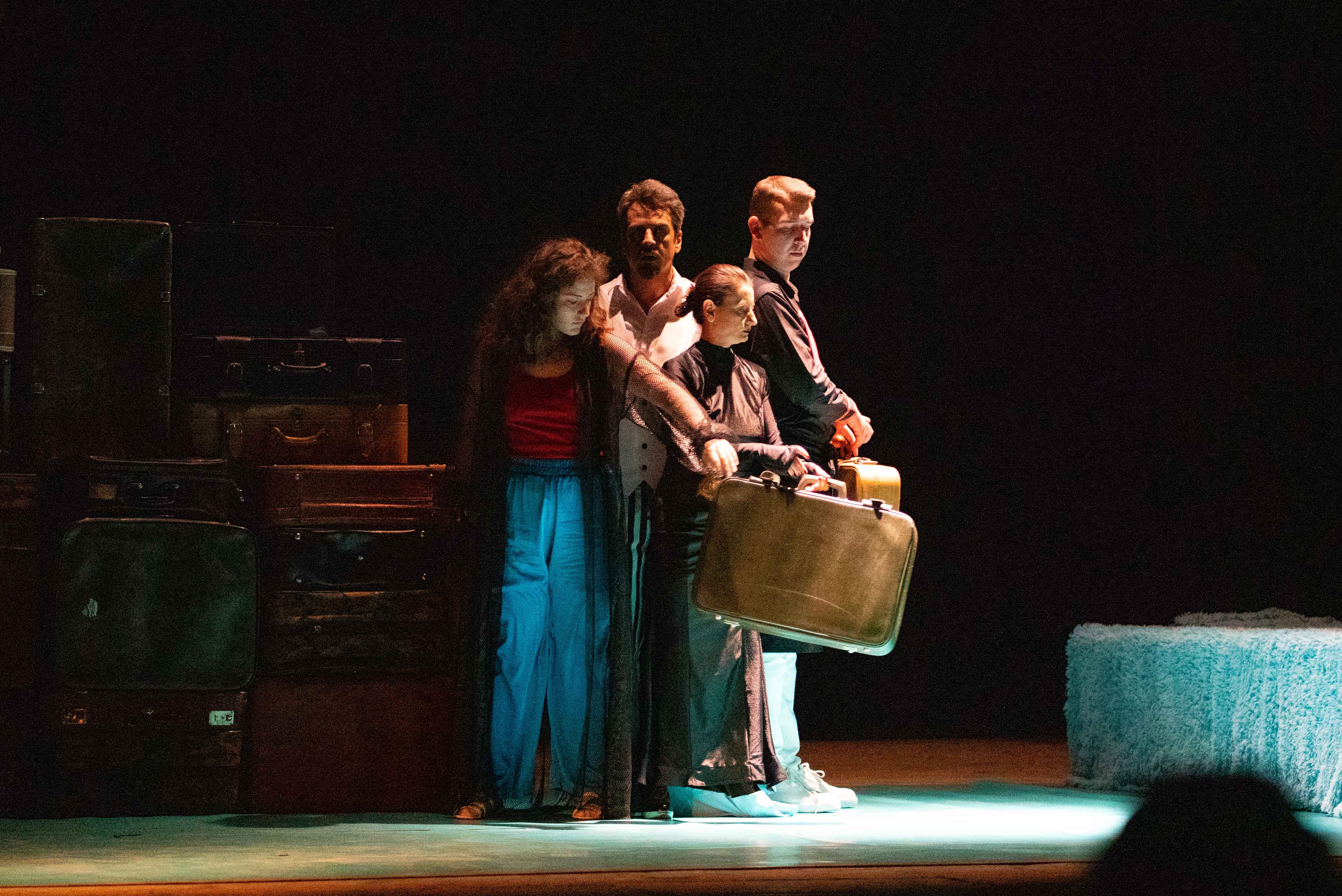 Коментари за „ЗЕМЈА НА ШТРКОВИ“, низ Р. Србија.